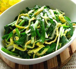 笋丝炒韭菜的做法,营养又简单的春季家常菜