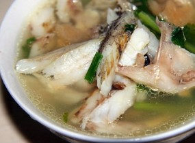 乳白黄花鱼汤的做法