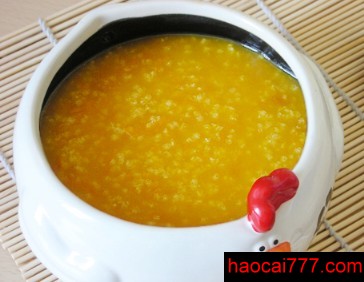 南瓜小米粥的功效与做法，香甜好喝的简单养生粥