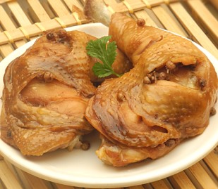 腊鸡腿的做法，用鸡腿腌制腊肉的方法超级简单