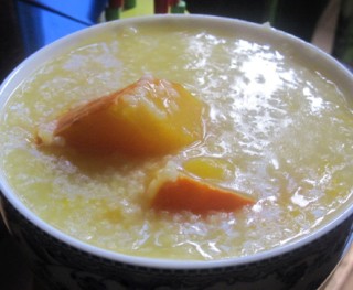 南瓜小米粥，让代参汤的营养更丰富