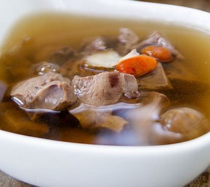 猪心汤的3种经典做法，家庭煲汤的经验总结