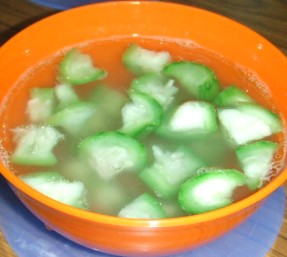 虾皮丝瓜汤，清热消暑养颜汤