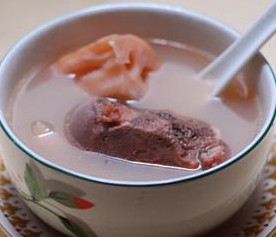 莲藕绿豆章鱼汤，夏季的美容养生汤