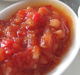 如何自制番茄辣椒酱，番茄辣椒酱的家庭做法详解