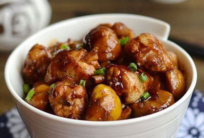 板栗焖鸡翅，简单易做的美味下饭菜