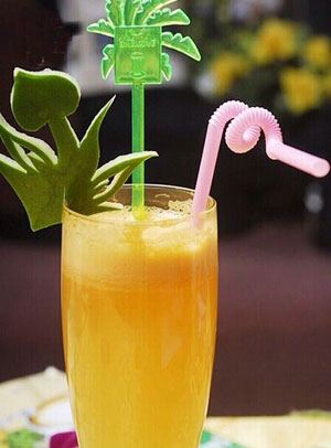 夏日健康果汁，小麦草橙汁的制作方法