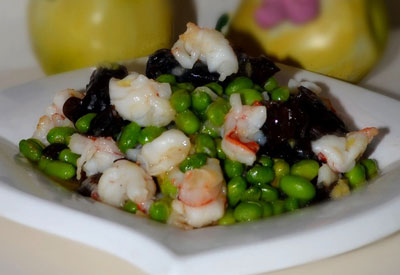 木耳毛豆熘虾段的做法，鲜味十足的养眼家常菜