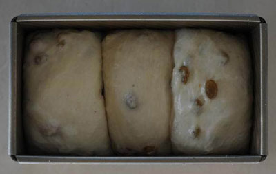 日式葡萄干面包的做法，一款经典的日式面包