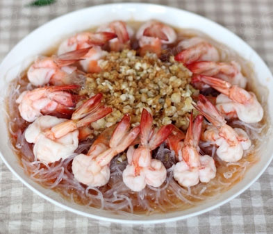 蒜蓉粉丝蒸虾的做法，造型漂亮的蒜蓉粉丝蒸虾怎么做