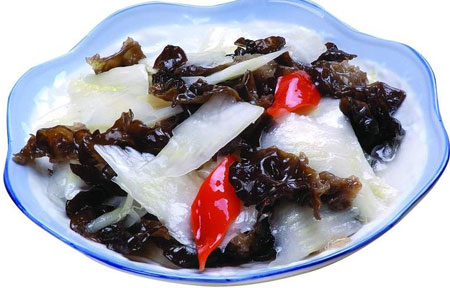 木耳炒白菜，最家常的东北名菜