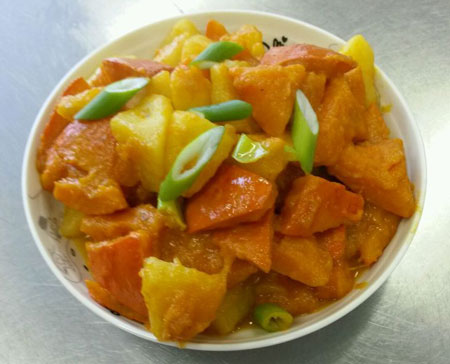 倭瓜焖土豆，饭店里吃不到的东北农家菜