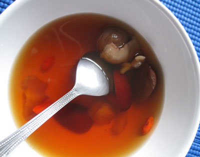 大枣枸杞桂圆汤，适合女性的简单滋补汤