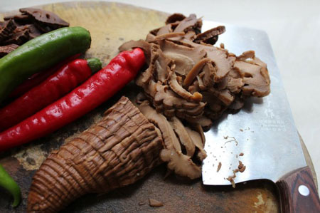 湖南烟笋小炒肉的做法，烟笋怎么处理炒菜好吃
