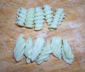 清汤菠菜螺丝面，如何用寿司帘做螺丝面