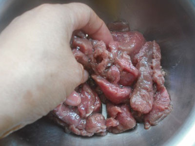 给牛肉上浆的最佳方法，牛肉怎么上浆最嫩滑