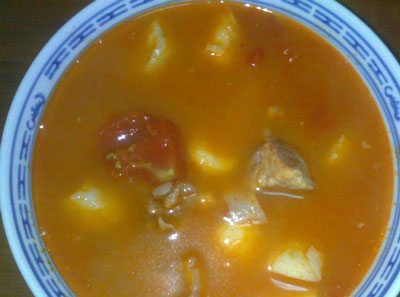 小排番茄芋艿汤，简单好喝又营养的芋艿汤