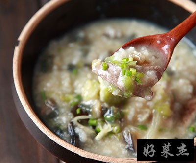 广东皮蛋猪肝粥怎么做爽滑脆嫩、无腥味