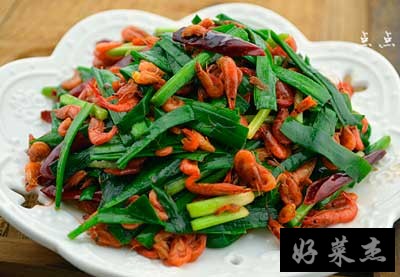 韭菜炒河虾，味道鲜美的春季补钙家常菜