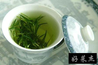 冲泡绿茶的最佳水温是85度左右
