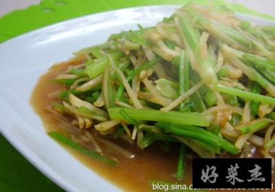 山东大姐的芹菜炒土豆丝，超简单，超好吃