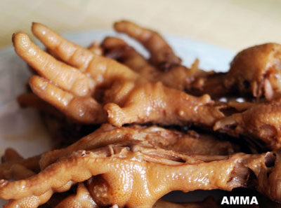 香菇焖鸡爪，用高压锅焖出来的鸡爪才好吃