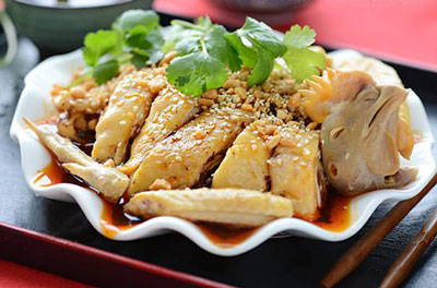 云南红油凉鸡的家常做法，滇味红油凉鸡怎么做好吃