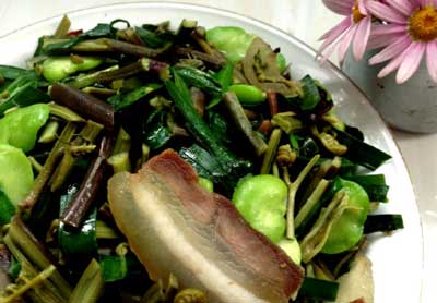 豆米炒蕨菜的做法窍门，云南人偏爱的家常炒蕨菜
